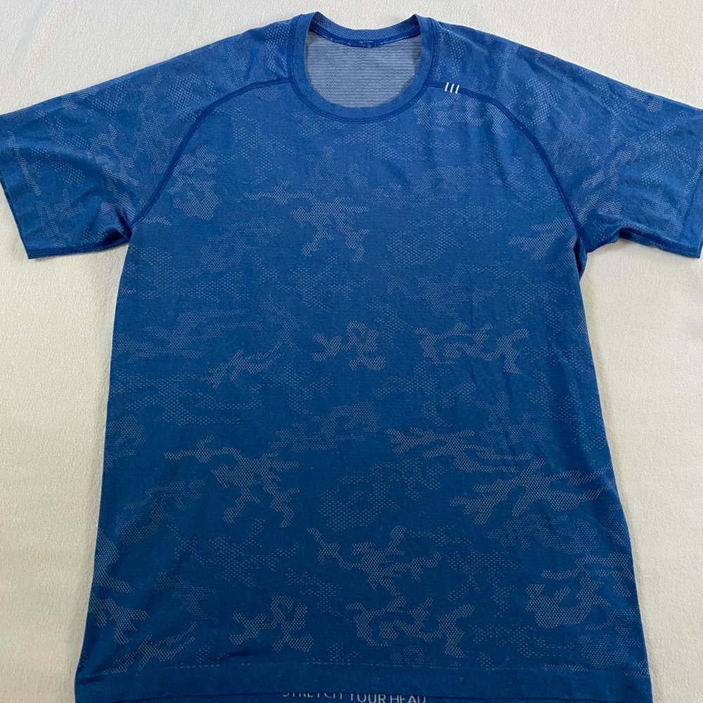 Mens lululemon Vent tech shirt